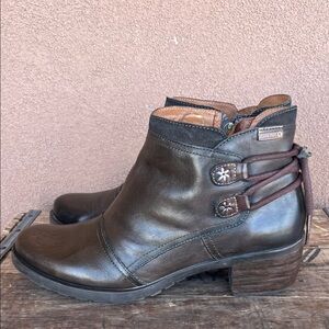 PIKOLINOS Dark Brown Leather Ankle Booties with Side Strap Detail